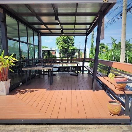 T-Nee Hotel@Udon Udon Thani Bagian luar foto