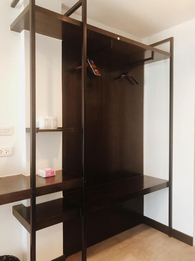 T-Nee Hotel@Udon Udon Thani Bagian luar foto