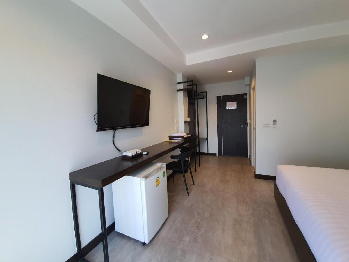T-Nee Hotel@Udon Udon Thani Bagian luar foto