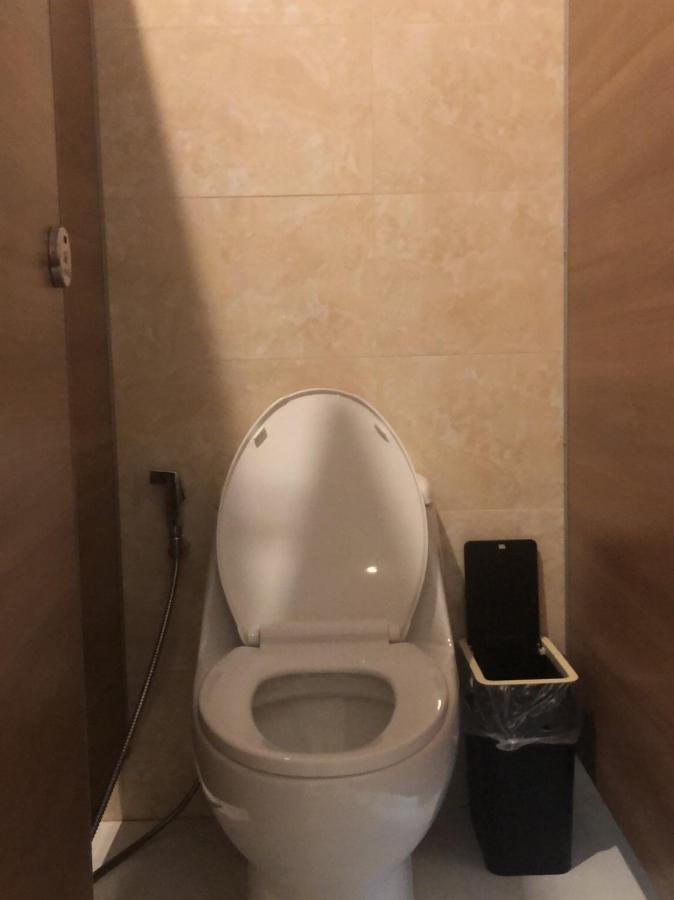 T-Nee Hotel@Udon Udon Thani Bagian luar foto