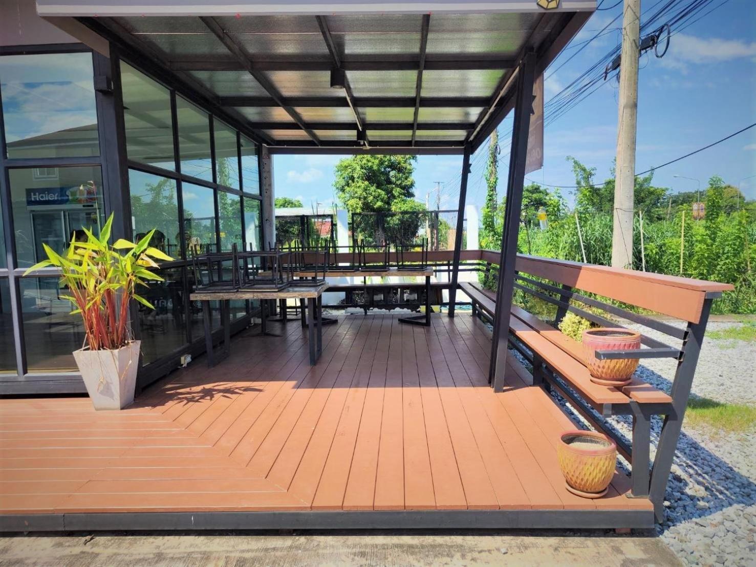 T-Nee Hotel@Udon Udon Thani Bagian luar foto
